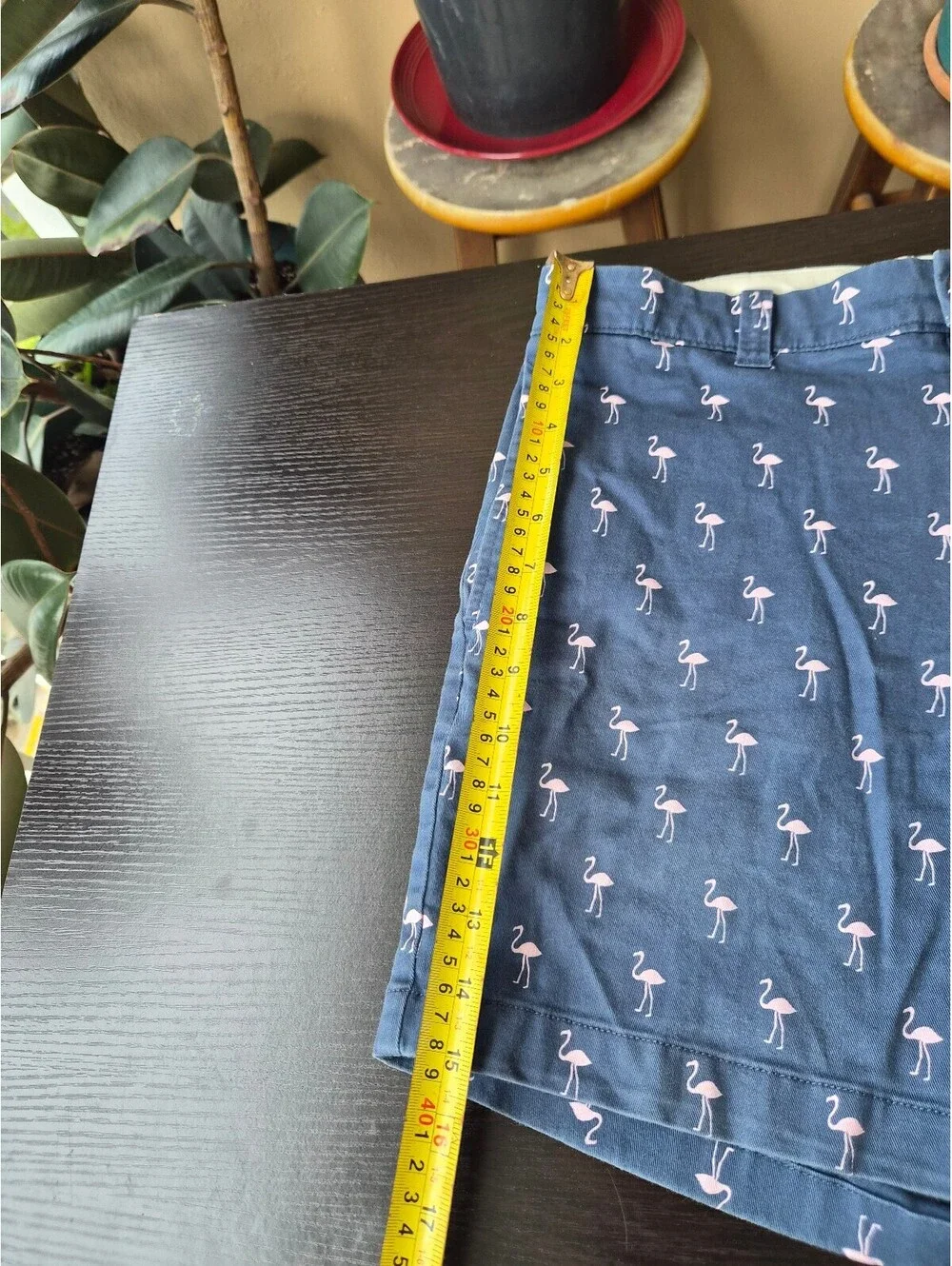 J.Crew Men’s 7” Inseam Flamingo Print Chino Shorts Blue Pink Size 31